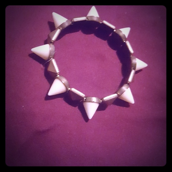 Bracelet - Picture 1 of 1